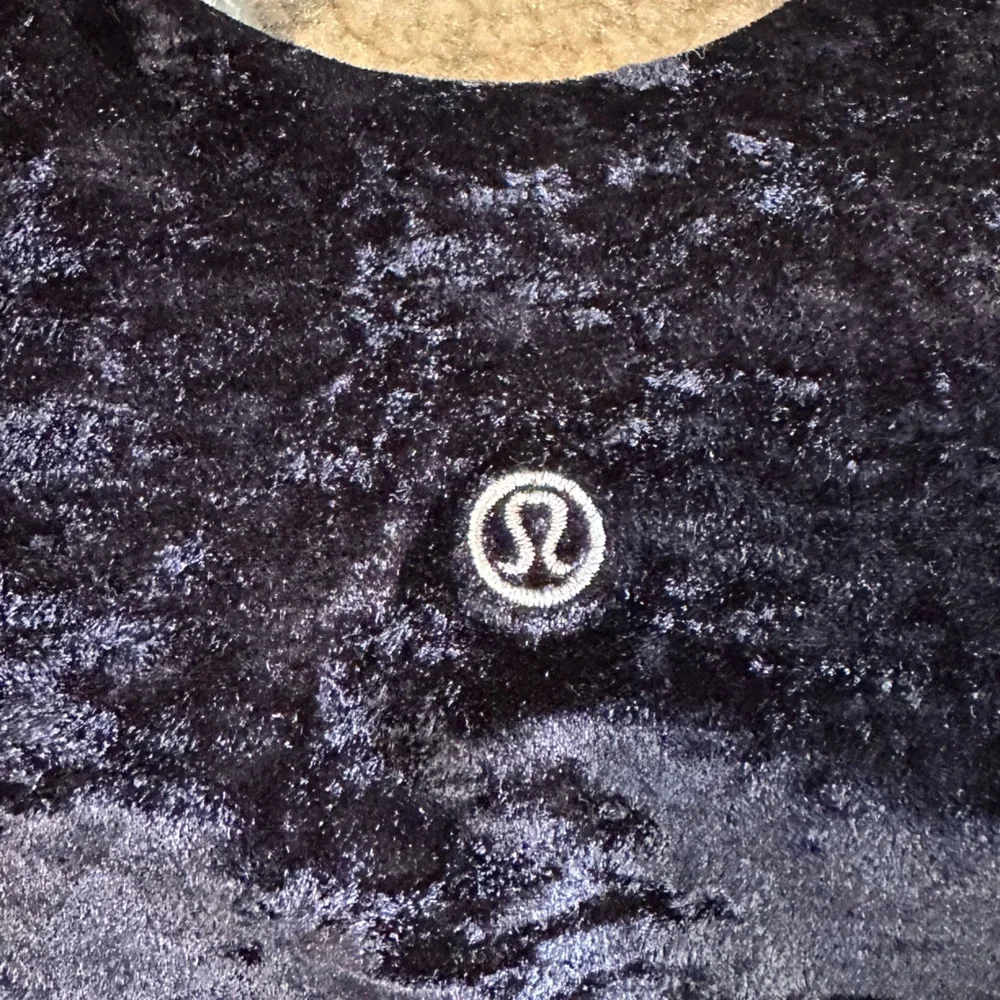 Lululemon  Align Tank Top Womens Size 4 Crushed Velvet Black - Picture 3 of 6